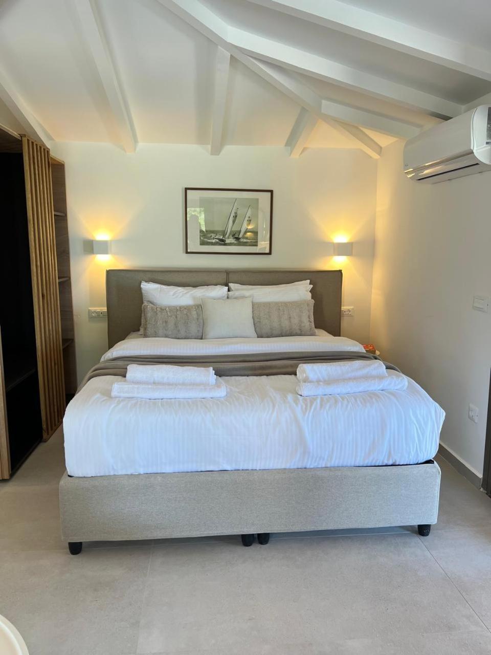 Sunny Villas Klismata Luaran gambar